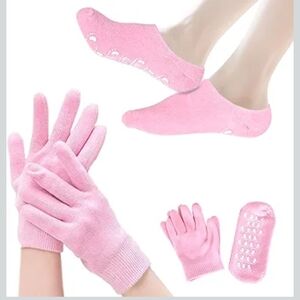 Pink Moisturizing Gloves and Socks Set